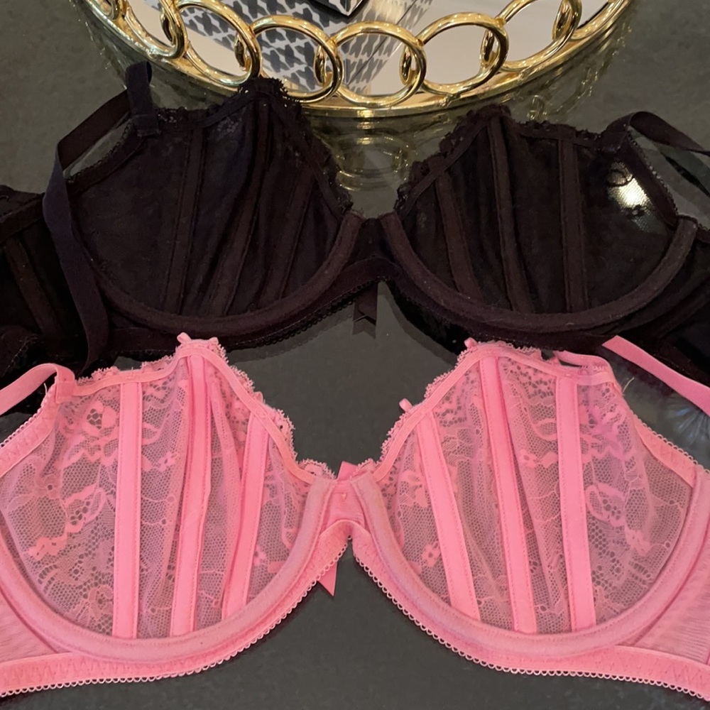 Two Bras!! - image 5